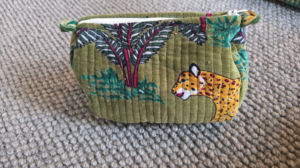 Velvet toiletry bag (Set of 3)