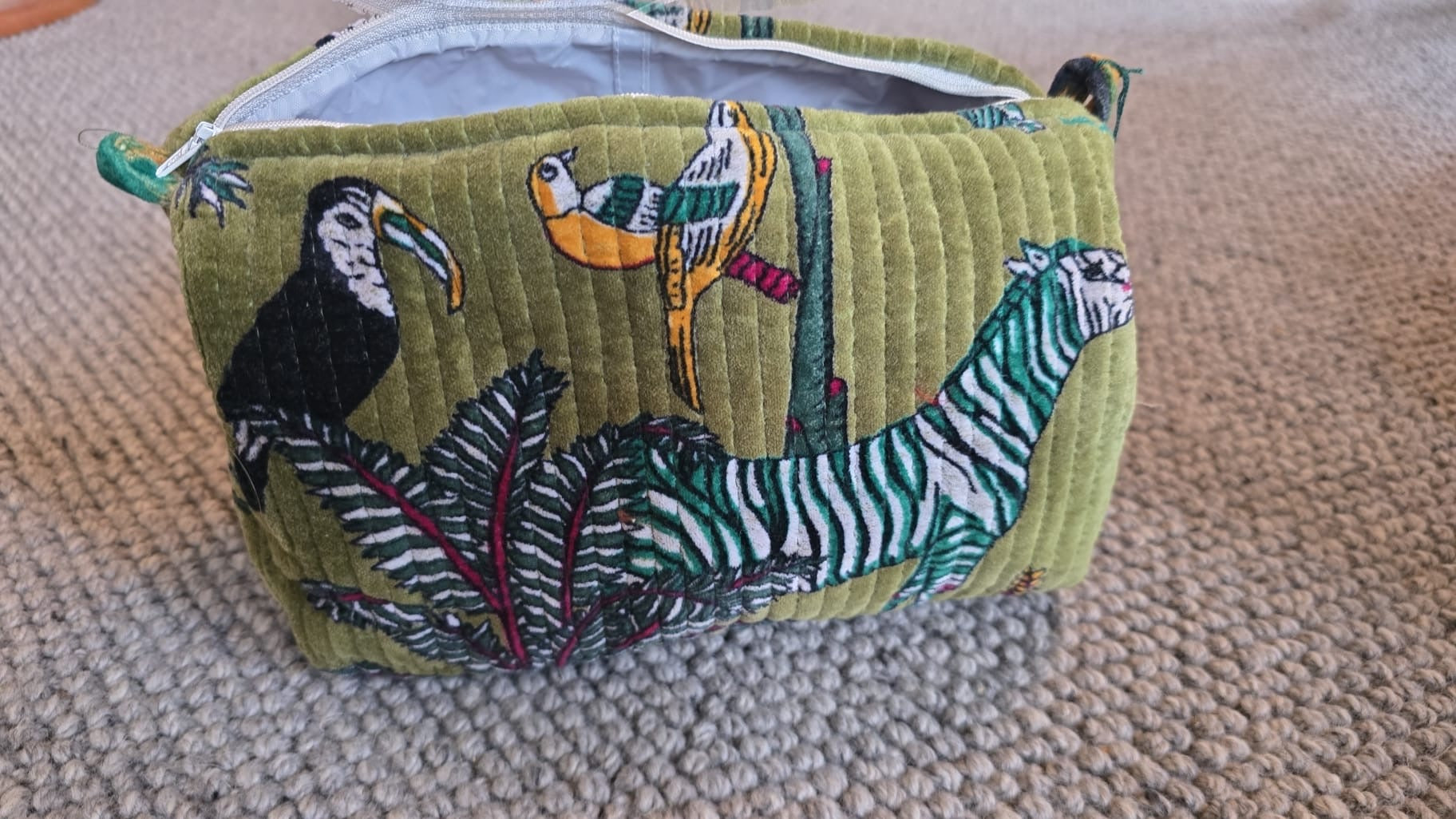 Velvet toiletry bag (Set of 3)